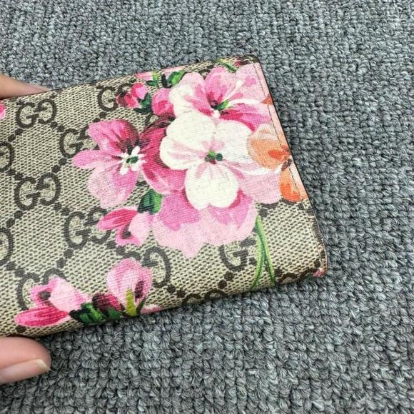 100% Authentic GUCCI Blooms Brown Canvas Wallet - Picture 3 of 12